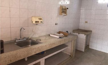 CASA DISPONIBLE EN ARRIENDO/VENTA EN EL CENTRO DE LA CIUDAD