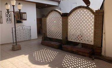 CASA DISPONIBLE EN ARRIENDO/VENTA EN EL CENTRO DE LA CIUDAD