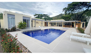 VENDE CASA CAMPESTRE EN VILLETA