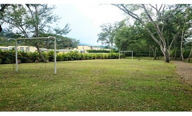 VENDE CASA CAMPESTRE EN VILLETA