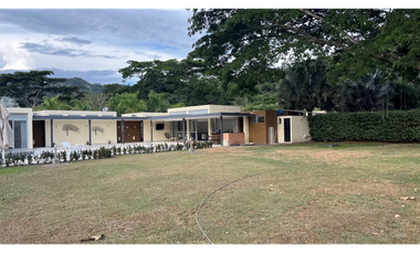 VENDE CASA CAMPESTRE EN VILLETA