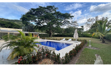 VENDE CASA CAMPESTRE EN VILLETA