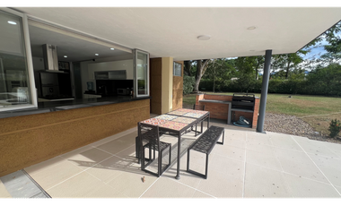 VENDE CASA CAMPESTRE EN VILLETA