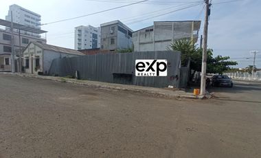 SE VENDE TERRENO EN BAHIA DE CARAQUEZ