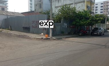 SE VENDE TERRENO EN BAHIA DE CARAQUEZ