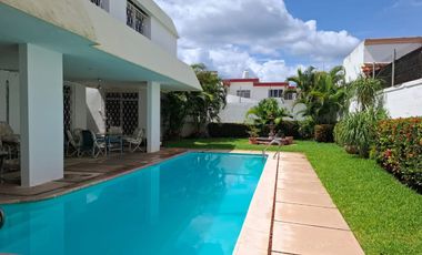 CASA RESIDENCIAL EN VENTA EN CAMPECHE BOSQUES DE CAMPECHE EN ESQUINA