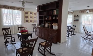 CASA RESIDENCIAL EN VENTA EN CAMPECHE BOSQUES DE CAMPECHE EN ESQUINA