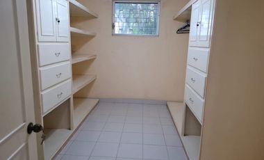 CASA RESIDENCIAL EN VENTA EN CAMPECHE BOSQUES DE CAMPECHE EN ESQUINA