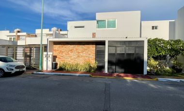 CASA EN VENTA EN CAMPECHE EN PRIVADA ARBOLEDAS 2