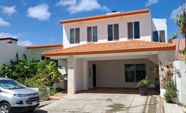 CASA RESIDENCIAL EN VENTA EN CAMPECHE BOSQUES DE CAMPECHE