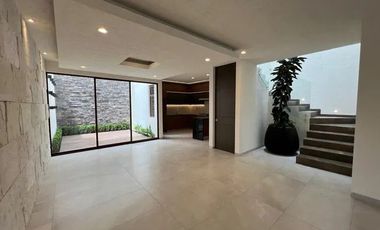 Casa Nueva en Venta – Altozano, Morelia