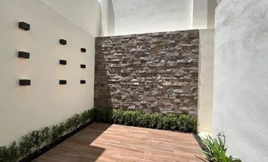 Casa Nueva en Venta – Altozano, Morelia