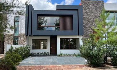 Casa Nueva en Venta – Altozano, Morelia