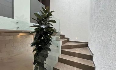 Casa Nueva en Venta – Altozano, Morelia