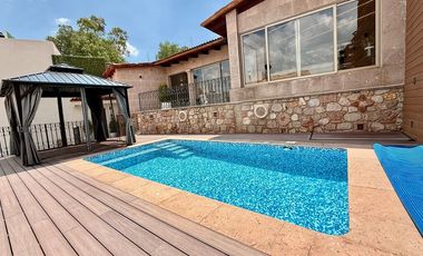 Casa residencial en VENTA en Marfil con Alberca