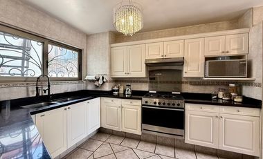 Casa residencial en VENTA en Marfil con Alberca