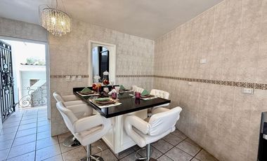 Casa residencial en VENTA en Marfil con Alberca