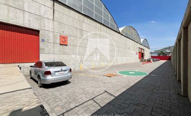 Bodegas Comerciales en San Miguel Xochimanga