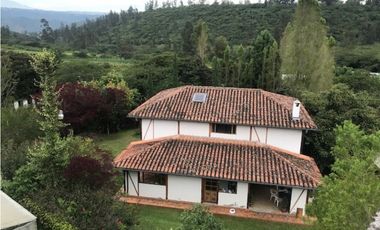 TUMBACO 1.5 HECT IDEAL PARA RESTAURANTE-EVENTOS- HOSTAL Y OTROS