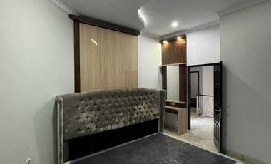 Rumah Baru 3 Lt Cluster Strategis Dekat Stasiun Lenteng Agung Murah