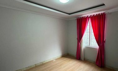 Rumah Baru 3 Lt Cluster Strategis Dekat Stasiun Lenteng Agung Murah