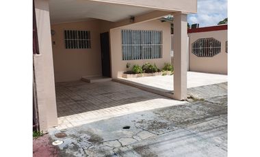 Casa en Alquiler en Villa Lucre # 2126 cad