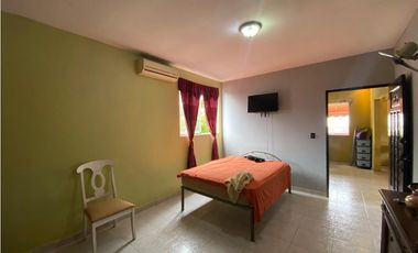 PARQUE LEFEVRE / SANTA ELENA / 285M / 2 LOCALES EN PLANTA BAJA