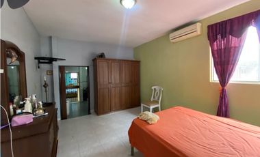 PARQUE LEFEVRE / SANTA ELENA / 285M / 2 LOCALES EN PLANTA BAJA