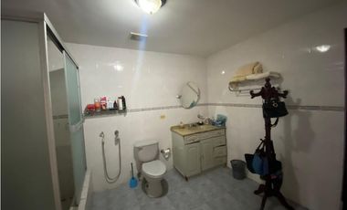 PARQUE LEFEVRE / SANTA ELENA / 285M / 2 LOCALES EN PLANTA BAJA