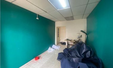 PARQUE LEFEVRE / SANTA ELENA / 285M / 2 LOCALES EN PLANTA BAJA