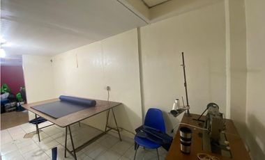 PARQUE LEFEVRE / SANTA ELENA / 285M / 2 LOCALES EN PLANTA BAJA