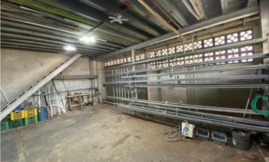 PARQUE LEFEVRE / SANTA ELENA / 285M / 2 LOCALES EN PLANTA BAJA