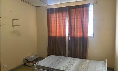 PARQUE LEFEVRE / SANTA ELENA / 285M / 2 LOCALES EN PLANTA BAJA