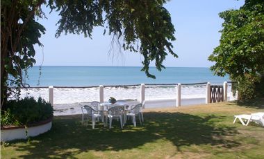 CORONADO / 2475m2 / $727.00 X M2 / CASA CON TERRENO FRENTE AL MAR