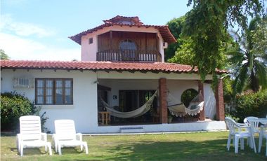 CORONADO / 2475m2 / $727.00 X M2 / CASA CON TERRENO FRENTE AL MAR