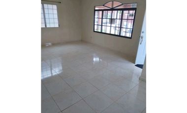 ALQUILO CASA EN NUEVO EMPERADOR 3R