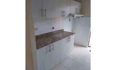 ALQUILO CASA EN NUEVO EMPERADOR 3R