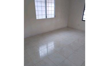ALQUILO CASA EN NUEVO EMPERADOR 3R