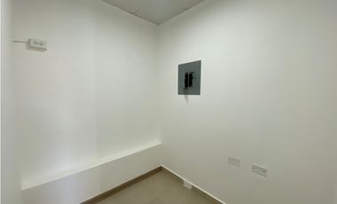 ALBROOK / LOCAL / 75M / DIVISIONES / CON ACABADOS / SOBRE VIA  YH