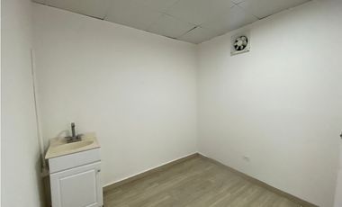 ALBROOK / LOCAL / 75M / DIVISIONES / CON ACABADOS / SOBRE VIA  YH