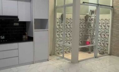 Rumah rapih cantik siap huni di palem semi karawaci dekat toll