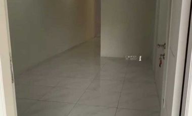 Rumah rapih cantik siap huni di palem semi karawaci dekat toll