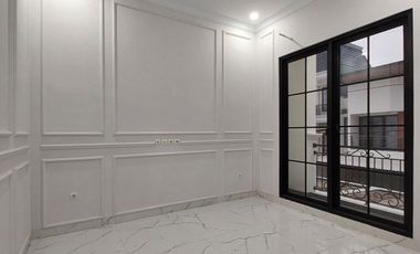 Rumah baru mewah 3 lantai selangkah ke tol