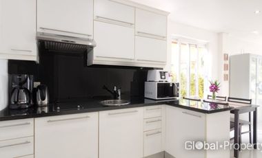 Absolute Beachfront Villa with 4 Bedrooms