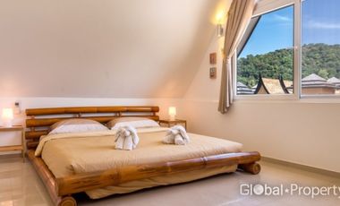 Absolute Beachfront Villa with 4 Bedrooms