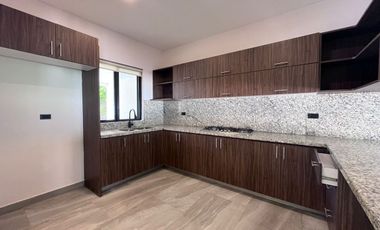 CASA EN CABO NORTE REMODELADA DE 3 RECÁMARAS