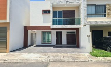 Casa en Venta en Lomas de la rioja | $2,800,000