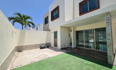 Casa en Venta en Lomas de la rioja | $2,800,000