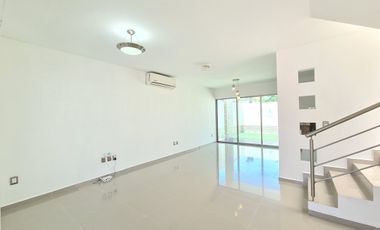 Casa en Venta en Lomas de la rioja | $2,800,000