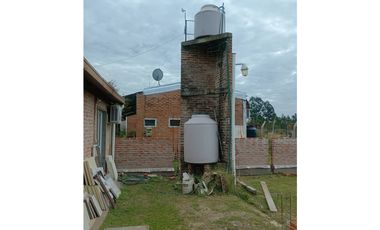 Casa con pileta cálida y luminosa en La María, Colonia Benitez